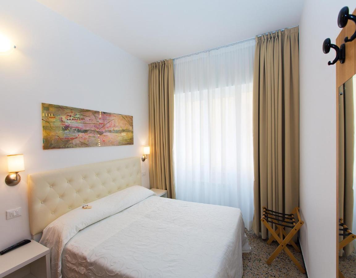 Hotel Maine Finale Ligure Dış mekan fotoğraf